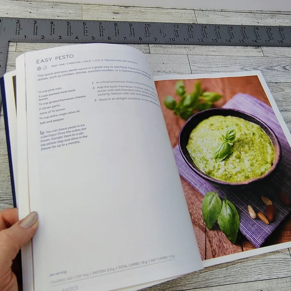 Simpy Keto A Practical Approach to Health & Weight Loss Cookbook Suzanne Ryan VG